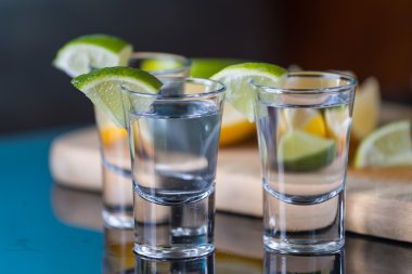 Votka içecekler limon ve kireç