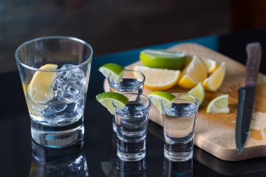 Votka içecekler limon ve kireç