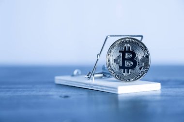 Fare kapanı Bitcoin Cryptocurrency gümüş. Mali tuzak.