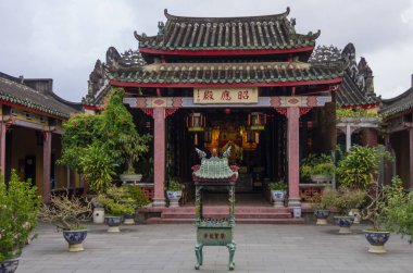 Yarda antik pagoda Hoi eski bir şehir, Vietnam