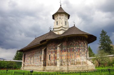 Moldovita Manastırı Vatra Moldovitei, Suceava County, Moldovya, Romanya komün içinde yer alan bir Romanya Ortodoks Manastırı olduğunu