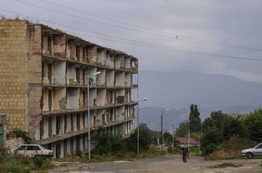 Shoushi city, Dağlık Karabağ Cumhuriyeti camide kalıntıları. Azerbaycan - Ermenistan Savaşı sonucu