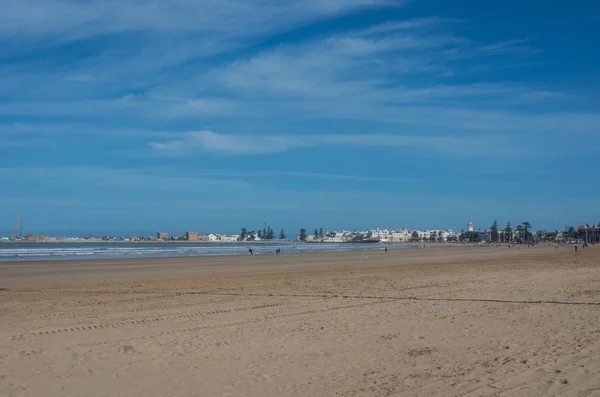 エッサウィラのメディナが横行し、海砂シティー ビーチ、モロッコからの眺め — ストック写真