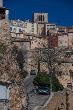 Tipik merdiven sokaklar ve Binalar Cuenca, İspanya'nın ünlü şehir