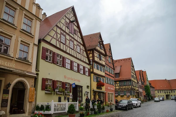 Straßenansicht von dinkelsbuhl, einer der archetypischen Städte an der deutschen Romantikstraße. — Stockfoto