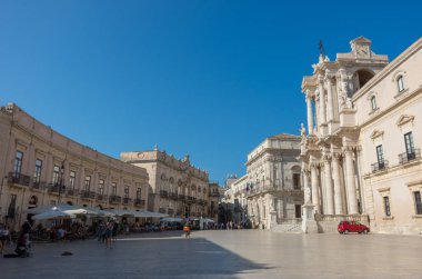 Piazza Duomo Barok tarzında Katedrali. Ortiga Island, Syracuse