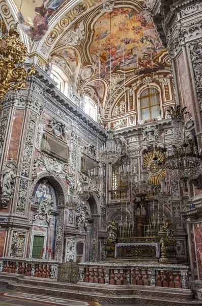 Interior de la iglesia barroca Chiesa di Santa Caterina en Palermo Italia . —  Fotos de Stock