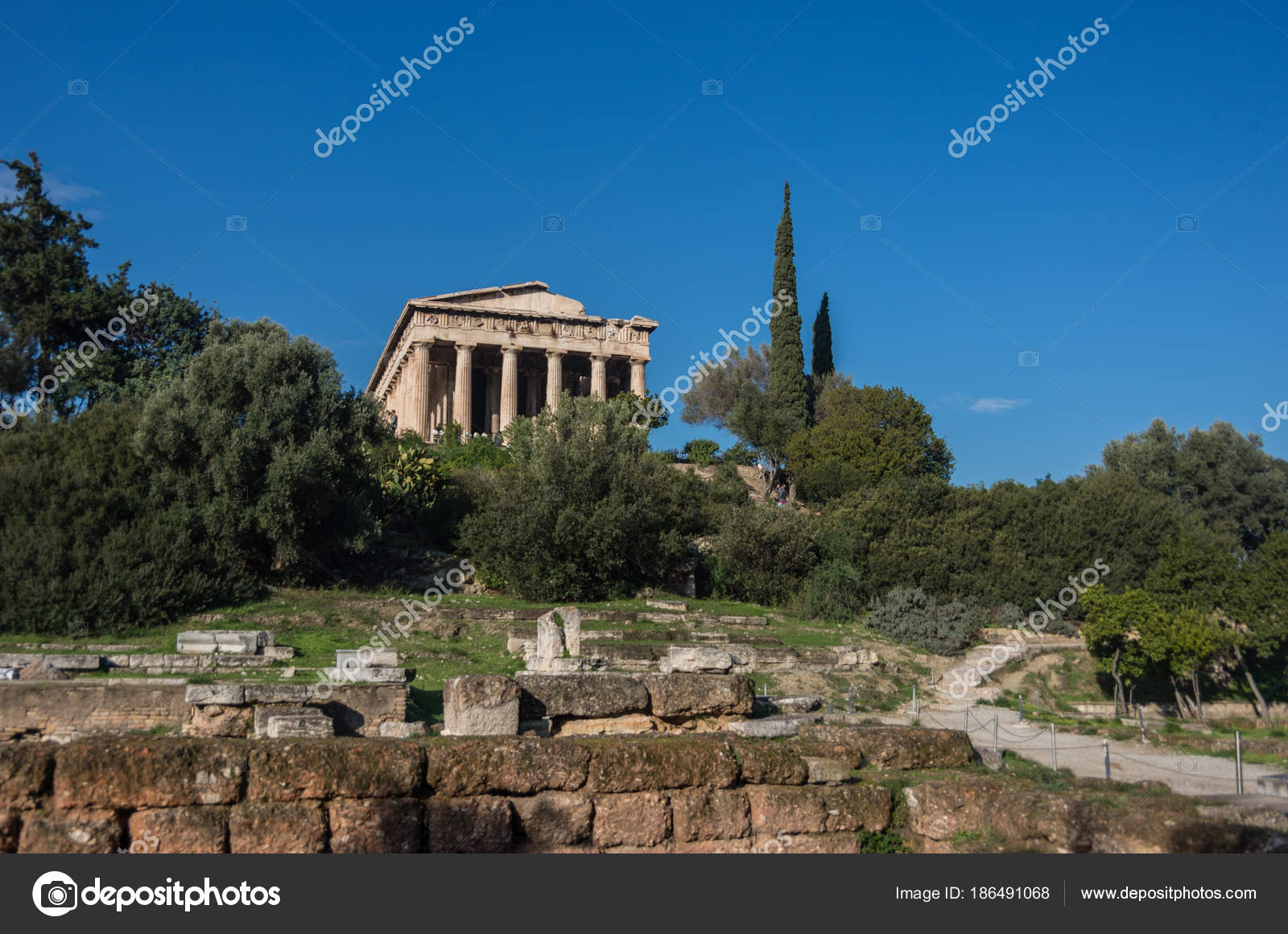Πες μας τα όλα με μια φωτό... - Σελίδα 4 Depositphotos_186491068-stock-photo-temple-of-hephaestus-in-ancient