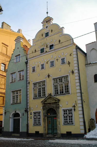 Edifícios mais antigos na cidade velha de Riga - "Os Três Irmãos", Riga , — Fotografia de Stock