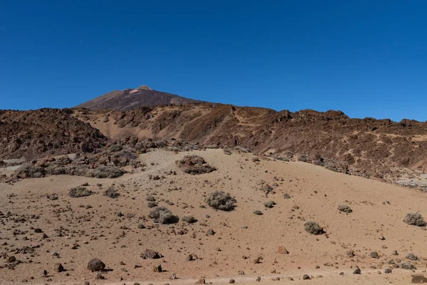Martiaans landschap op de oostelijke hellingen van Montana Blanca Mirador las Minas de San Jose, Nationaal park Teide, Tenerife, Canarische eilanden, Spanje — Stockfoto