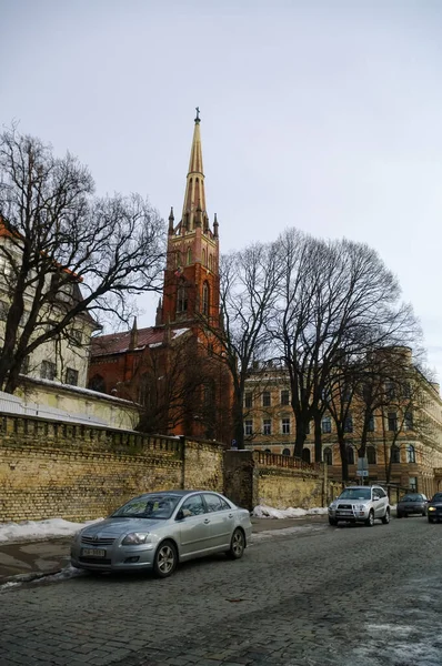 Igreja Anglicana de São Salvador na cidade velha de Riga, Letónia . — Fotografia de Stock