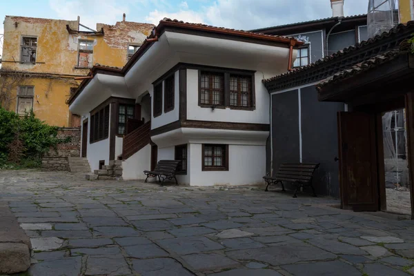 Plovdiv Bulgaria Maggio 2019 Vecchia Casa Legno Nel Cortile Della — Foto Stock