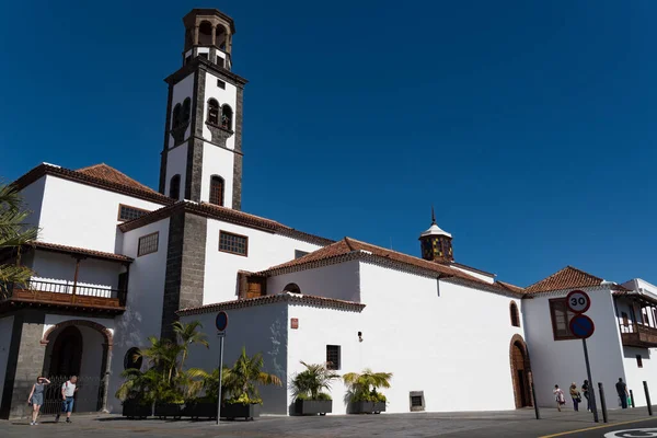 Santa Cruz de Tenerife, İspanya - 19 Ocak 2020: Nuestra Kilisesi Senora de la Concepcion