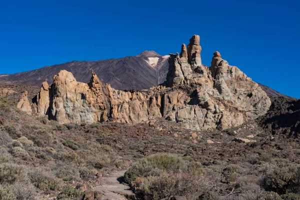 Uitzicht Roques Garcia Unieke Rotsformatie Met Beroemde Vulkaantop Pico Del — Stockfoto