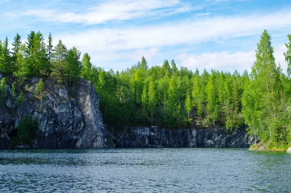 Rusya 'nın simgesi, mermer ocağı Ruskeala rezervi, Karelia