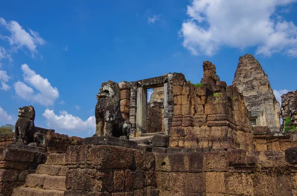 Pre Rup Tapınağındaki Aslan Heykeli Angkor Bölgesi Siem Reap Kamboçya — Stok fotoğraf