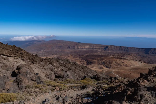 从火山口望去 加拿大火山上有凝固的熔岩和蒙大拿布兰卡火山 Teide National Park Tenerife Canary Islands Spain — 图库照片