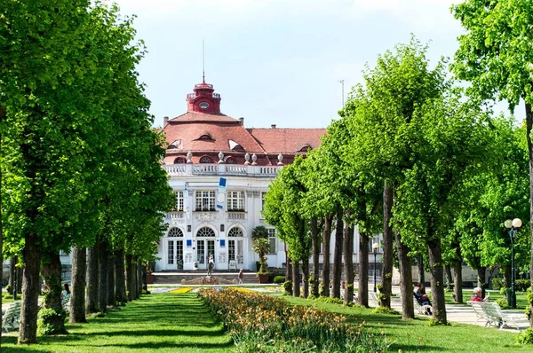 KARLOVY VARY, REPÚBLICA CHECA - 13 DE MAYO DE 2016: SPA 5 — Foto de Stock