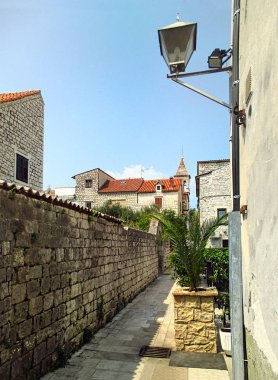 Dar ve boş yayalara eski Downtown'daki Hırvatistan