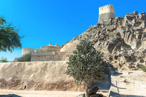 Mezquita más antigua de los Emiratos Árabes Unidos Al Bidyah . —  Fotos de Stock