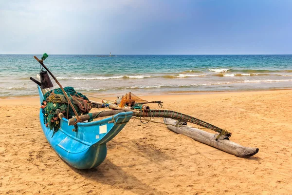 Colombo Sri Lanka January 2018 Two Fishermen Get Sea Shore — Stock