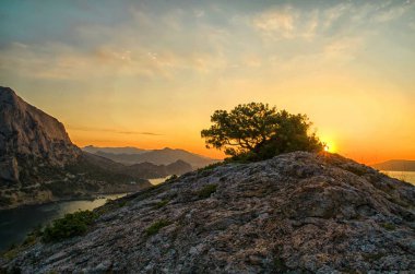 Mount kartal Crimea'da şafak