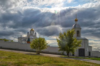 Paskalya tatili sırasında Ust-Medveditskaya Manastırı Rusya'nın seyahat