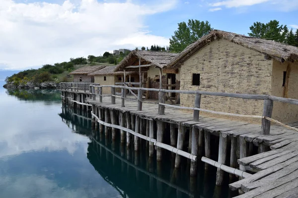 Kojor i Bay of Bones på sjön Ohrid. Makedonien. — Stockfoto