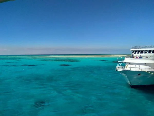 Mısır, güzel Kızıldeniz, muhteşem manzaralar, harika bir yolculuk.