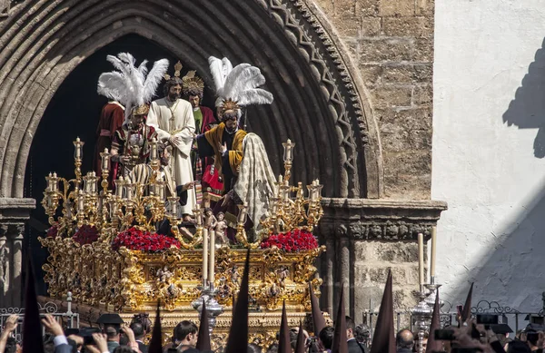 Bratrstev pokání svatého týdne v Seville, El Carmen bolestivé — Stock fotografie