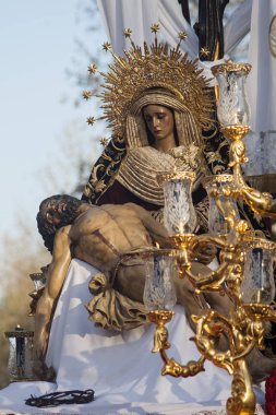 Virgin merhamet, Semana Santa Seville