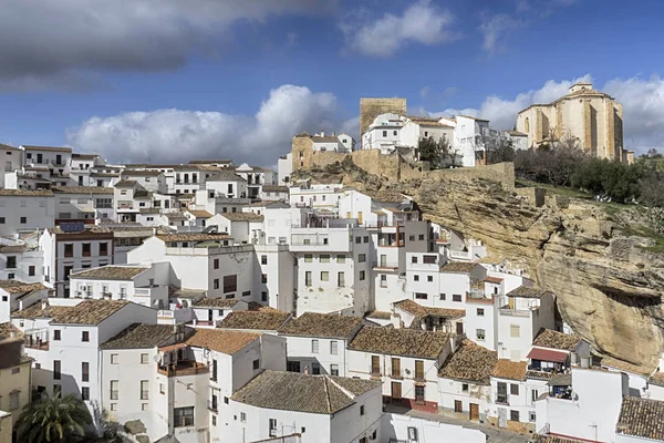 Fehér falvak Cádiz tartományban Setenil de las Bodegas — Stock Fotó