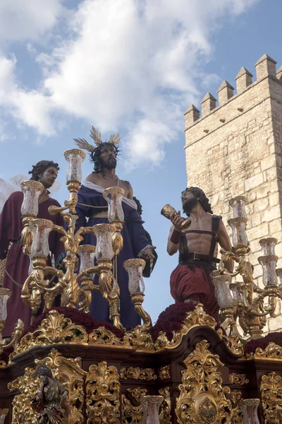 Jézus megfosztották a ruhadarabok, a húsvéti Sevilla — Stock Fotó