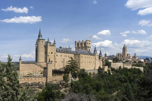 Monumenten van de stad Segovia, het Real Alcazar, Spanje — Stockfoto