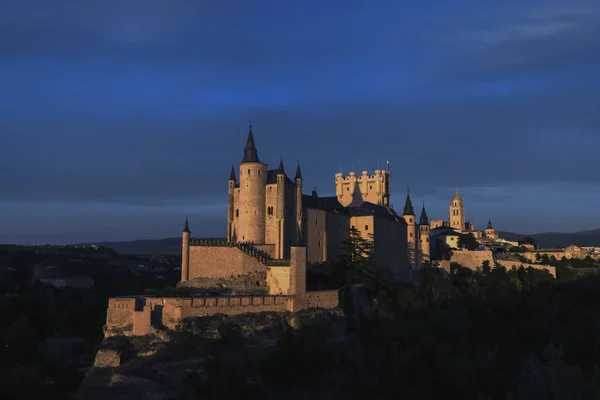 Monumenten van de stad Segovia, het Real Alcazar, Spanje — Stockfoto