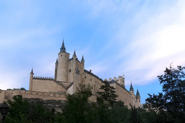 Monumentos de la ciudad de Segovia, el Real Alcázar, España — Foto de Stock