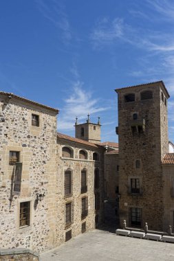 Güzel ortaçağ şehir, Caceres Extremadura içinde