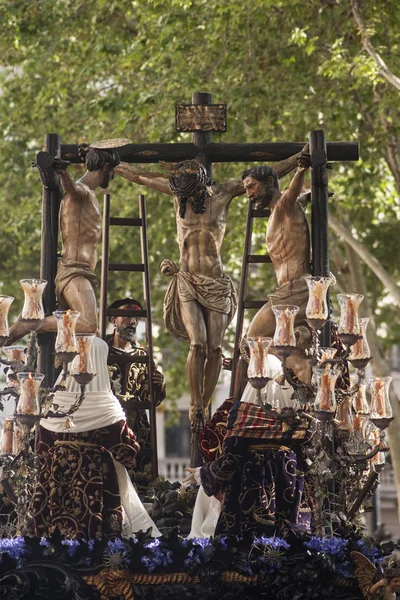 Semana Santa em Sevilha, irmandade de carreteria — Fotografia de Stock