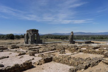 Caparra Antik Roma Caparra: Extremadura, Spain içinde harabeye kemer