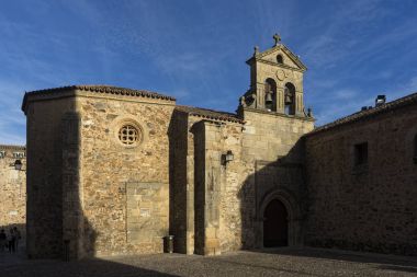 Güzel ortaçağ şehir, Caceres Extremadura içinde