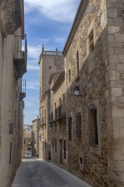 Güzel ortaçağ şehir, Caceres Extremadura içinde