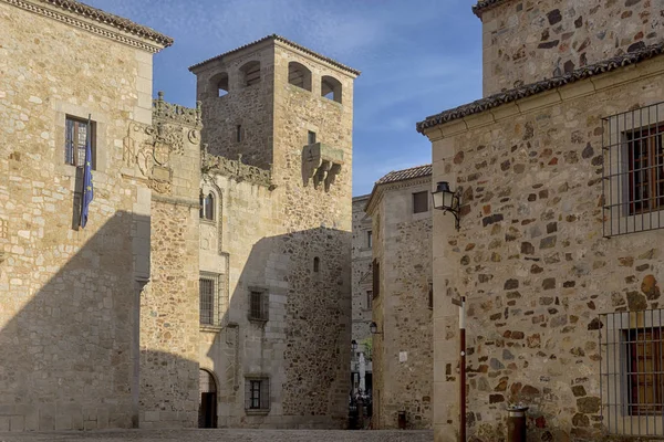 Schöne mittelalterliche Stadt caceres in extremadura — Stockfoto