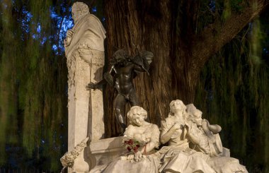 Anıt şair Gustavo Adolfo Becquer adanmış Sevilla şehir doğdu