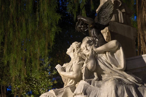 Monumento Dedicado Poeta Gustavo Adolfo Becquer Nació Ciudad Sevilla —  Fotos de Stock