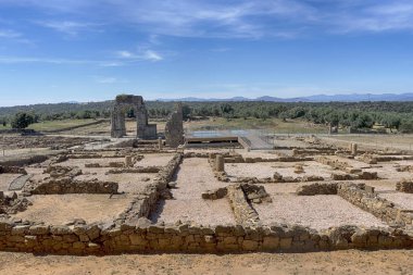 Caparra Antik Roma Caparra: Extremadura, Spain içinde harabeye kemer