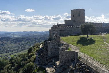 Kalıntıları eski kale, köy Jimena de la Frontera, İspanya