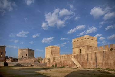 Endülüs kaleler, Seville Alcala de Guadaira kale