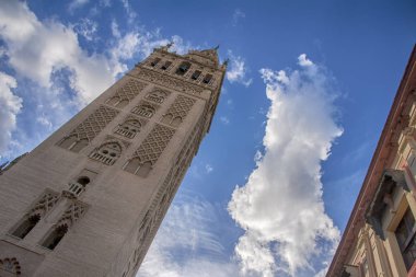 Seville Giralda eski cami güzel Kulesi