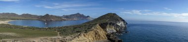 Almerya, Cabo de Gata 'daki Ceneviz plajının panoramik manzarası