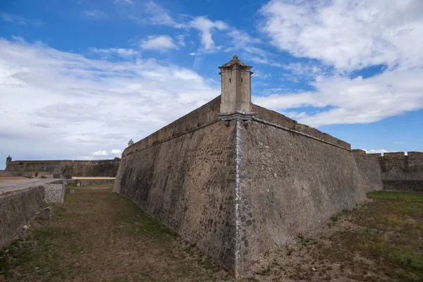 Portekiz şehri Elvas 'ın anıtları, Santa Lucia kalesi.